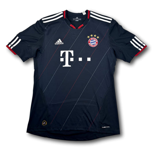 FC Bayern Munich - 2010-11 - Third - M - adidas - Lahm #21