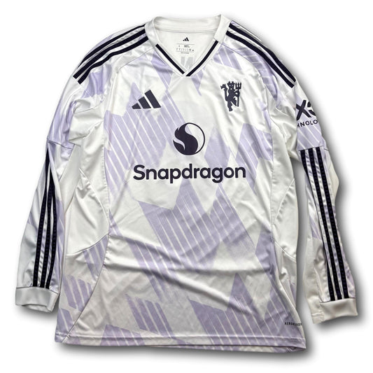 Manchester United - 2025-26 - Away - L - adidas - B. Fernandes #8