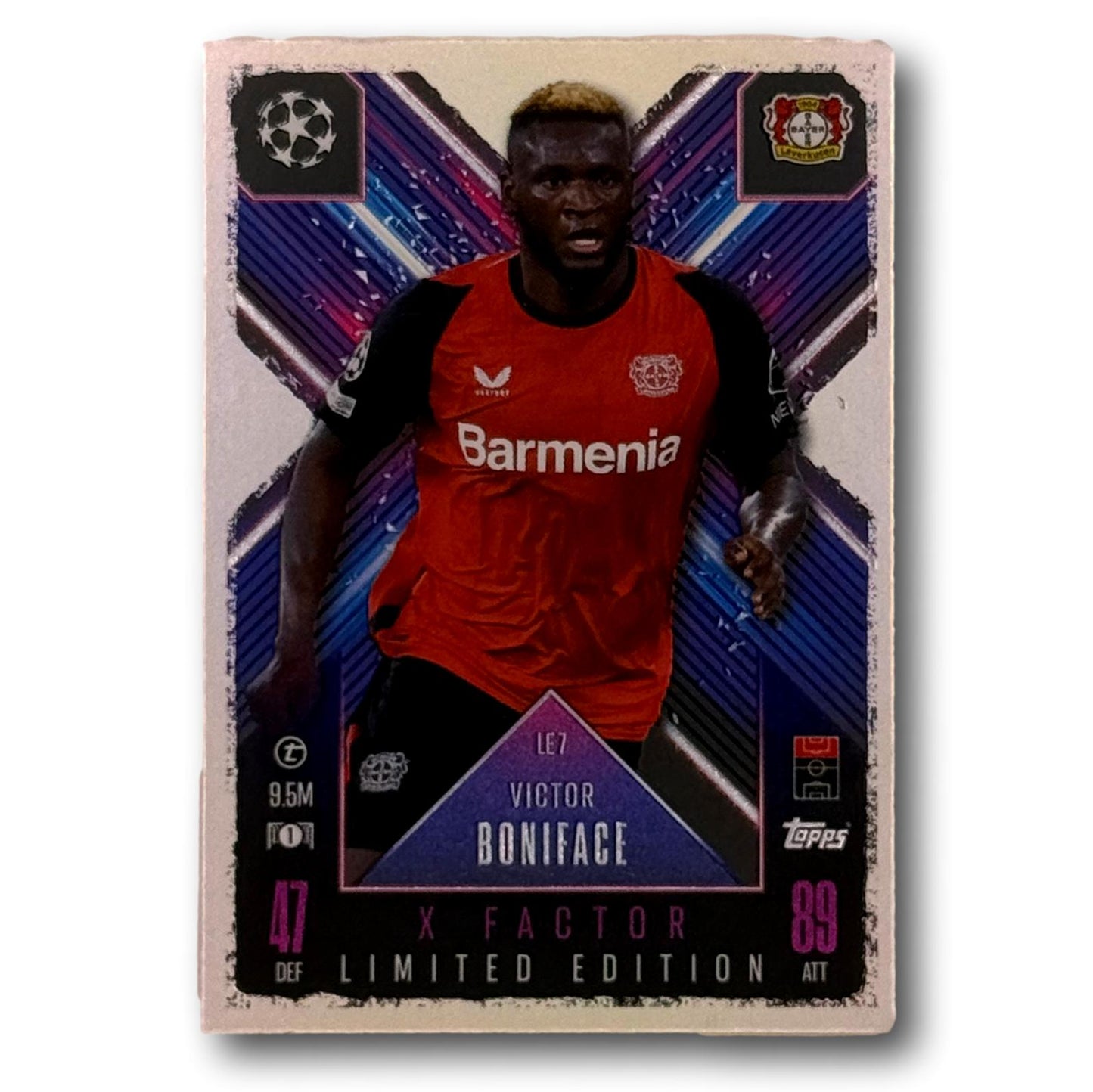 Topps Match Attax 2025/26 - Édition limitée X Factor - Victor Boniface