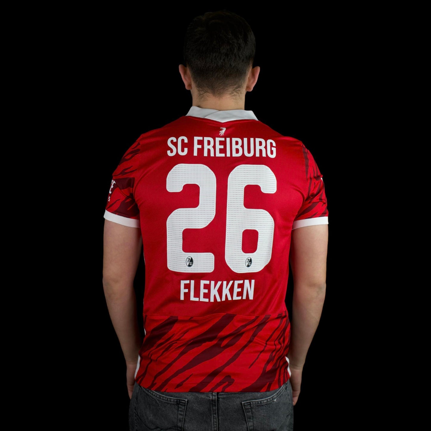 SC Freiburg - 2021-22 - Home - L - Nike - Flekken #26