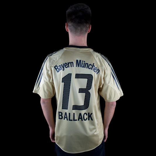 FC Bayern Munich - 2004-05 - Extérieur - M - adidas - Ballack #13