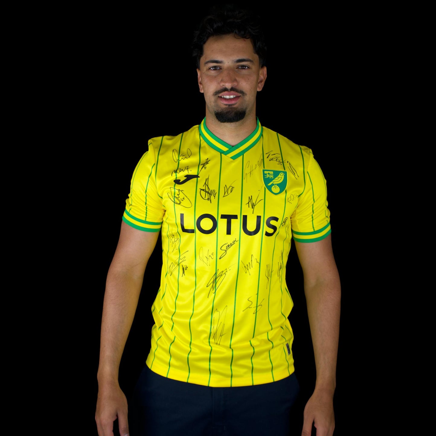 Norwich City - 2022-23 - Heim - M - Joma - #11 - signiert