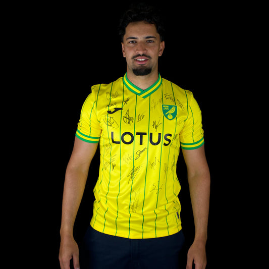 Norwich City - 2022-23 - Home - M - Joma - #11 - signed