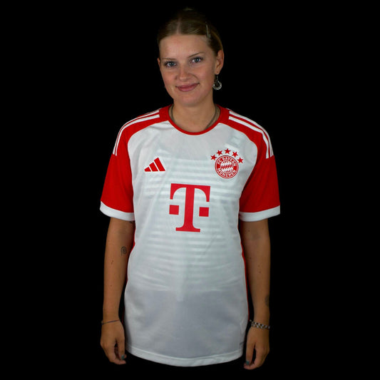 FC Bayern Munich - 2023-24 - Domicile - S - adidas - Kimmich #6