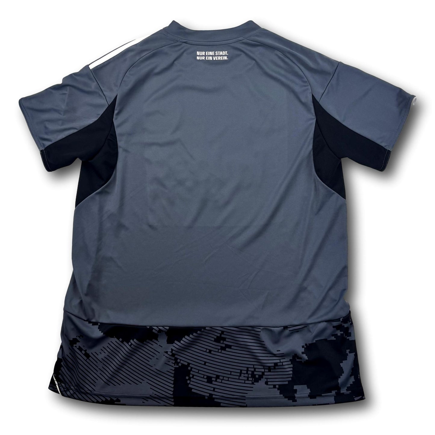 Eintracht Francfort - 2025-26 - Troisième - H - adidas