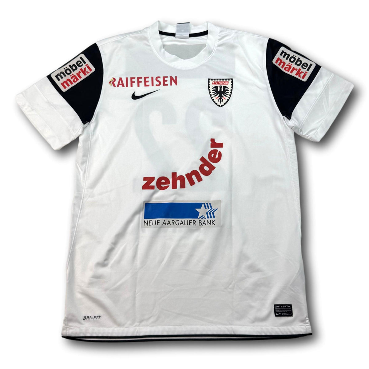 FC Aarau - 2012-13 - Match-worn - Home - L - Nike - Nganga #22