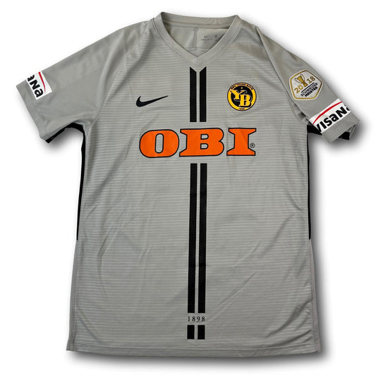 BSC Young Boys - 2018-19 - Away - L - Nike - Mbabu #43