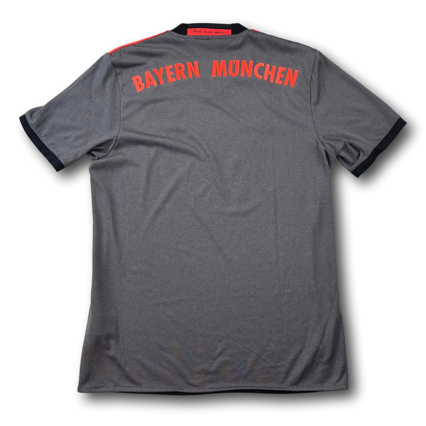 FC Bayern München - 2016-17 - Auswärts - S - adidas