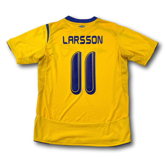 Sweden - 2005-06 - Home - M - Umbro - Larsson #11 - signed