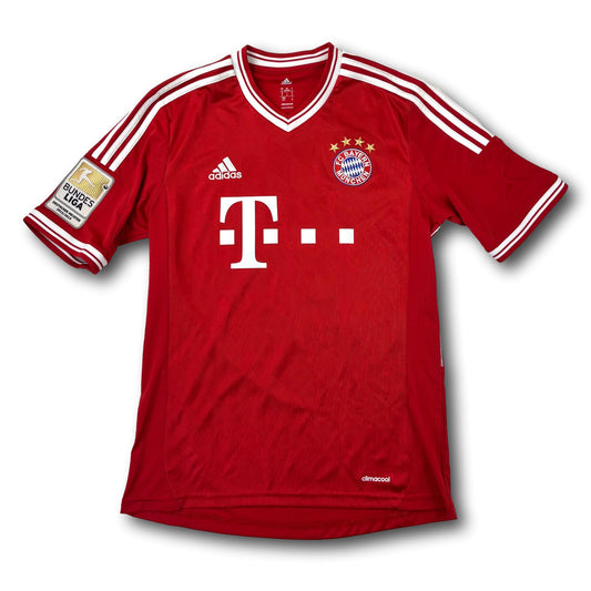 FC Bayern München - 2013-14 - Heim - S - adidas - Shaqiri #11